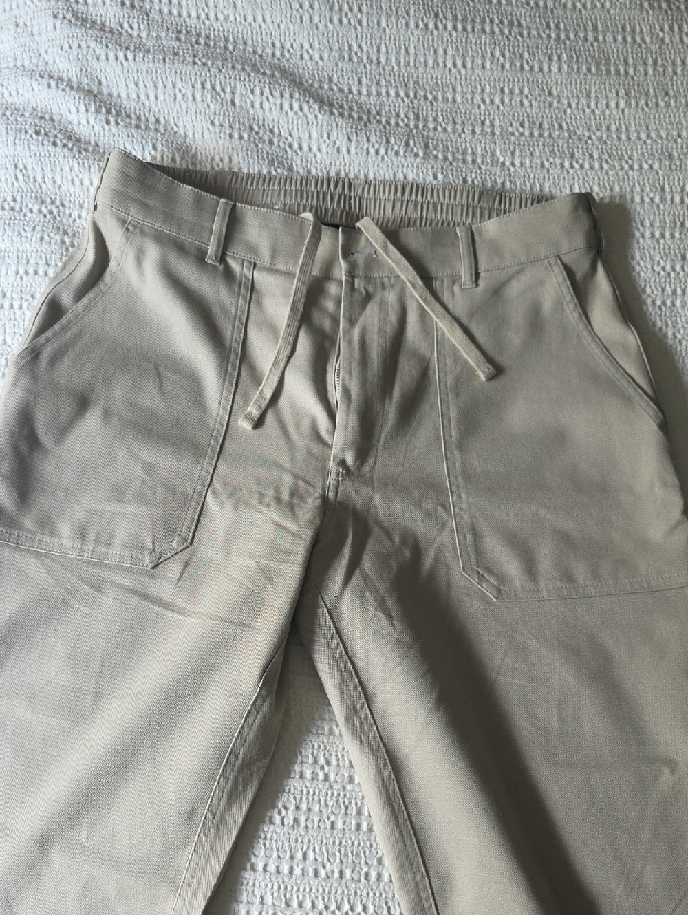 Banana Republic Men's Casual Drawstring Cargo Pants in Light Khaki